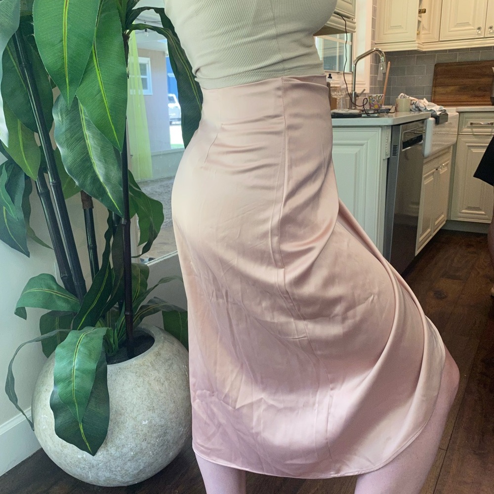 Silky MIDI Skirt